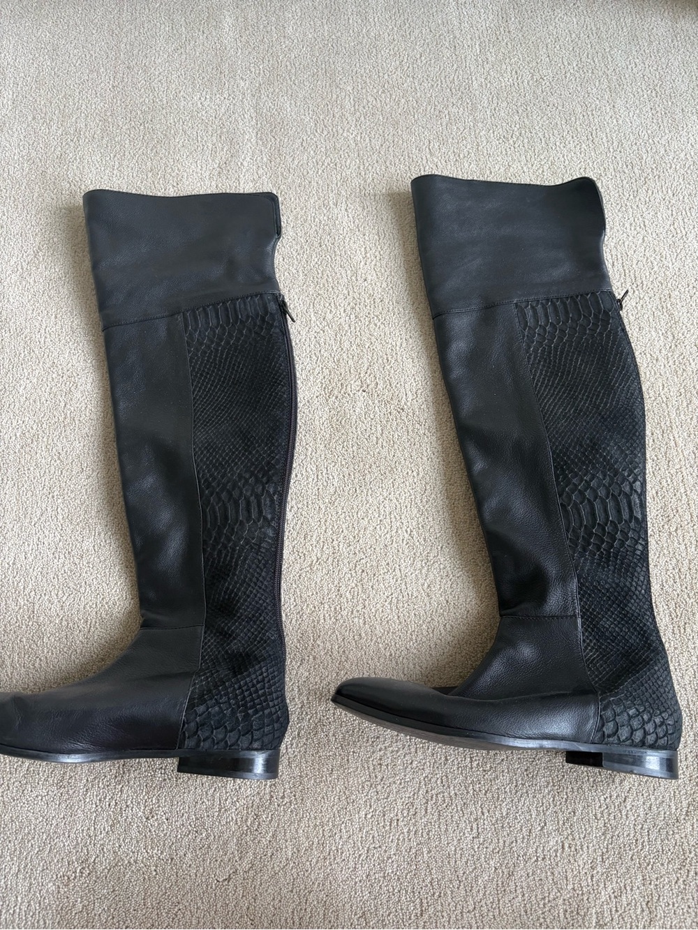 Women's Black Knee-High Textured Leather Boots